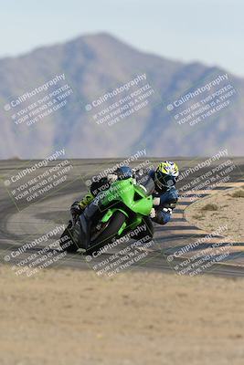 media/Nov-16-2025-Race Pace (Sun) [[8c5fa54630]]/Verified Riders/8-Turn 12 (120pm)/